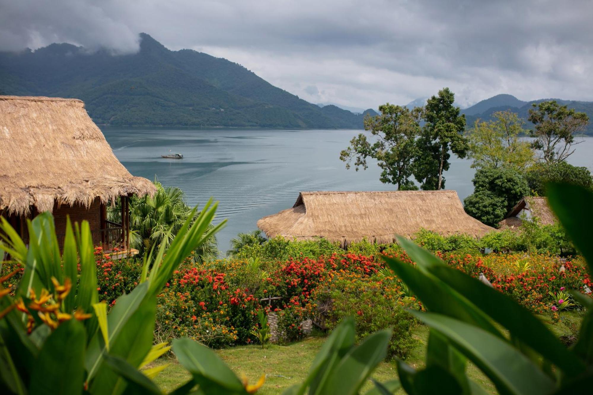 Mai Chau Hideaway Lake Resort Exterior foto